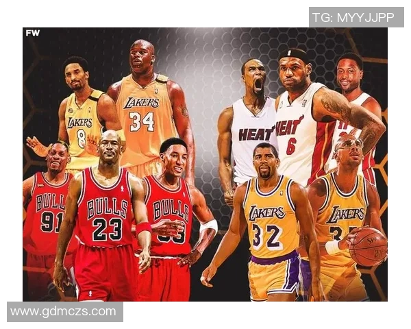 两个小孩踢足球意外召唤球星降临赛场展开传奇对决