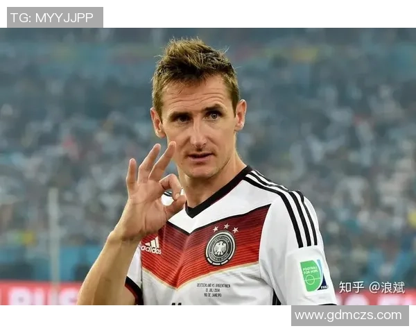 德国足球现役五大顶级球星盘点及其在国际舞台上的表现 德国足球现役五大顶级球星盘点及其在国际舞台上的表现
